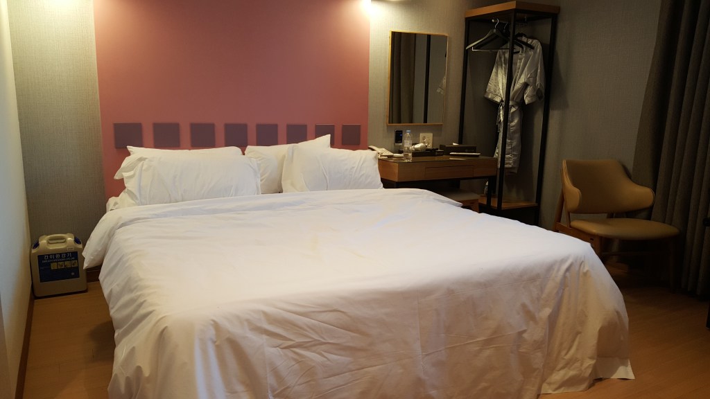 hard Asian style bed, Hotel B, Korean-style hotel in Gwangju, near Boseong Green Tea Museum offers traditional continental breakfast, valet parking and flat screen TV with cable.